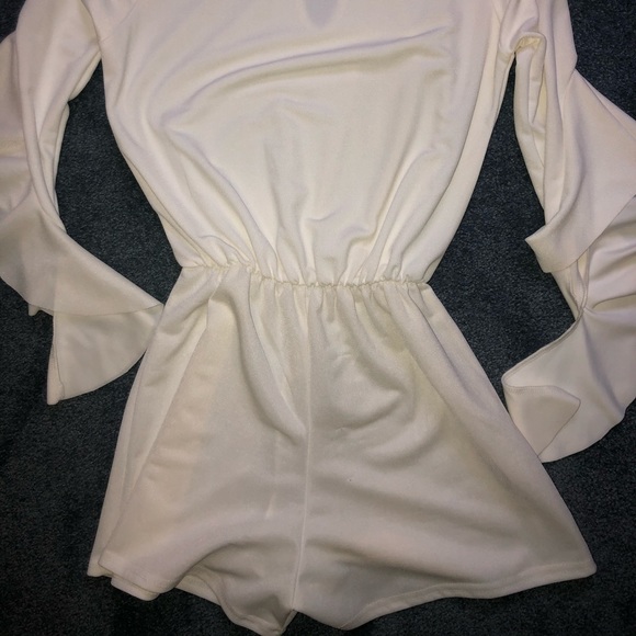 Boohoo cream long sleeve romper for sale. Never worn tags still on. - Picture 3 of 3